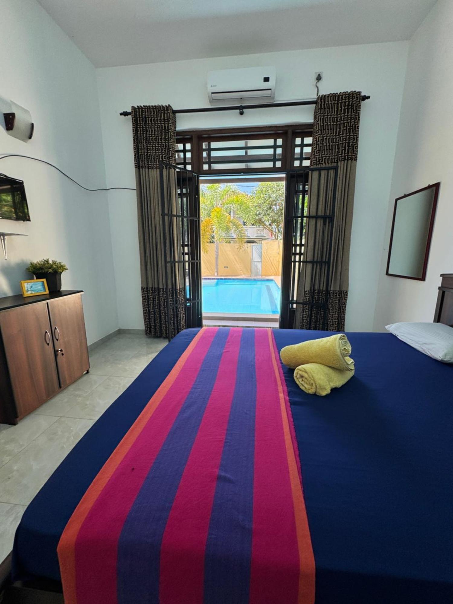 Grand Royal Villa ネゴンボ エクステリア 写真